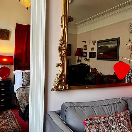 Central Apartment With Parking, Original Art And Antiques EDI Exterior photo
