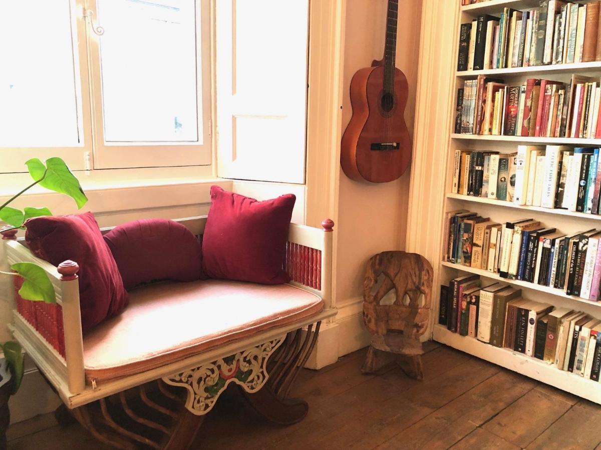 Central Apartment With Parking, Original Art And Antiques EDI Exterior photo